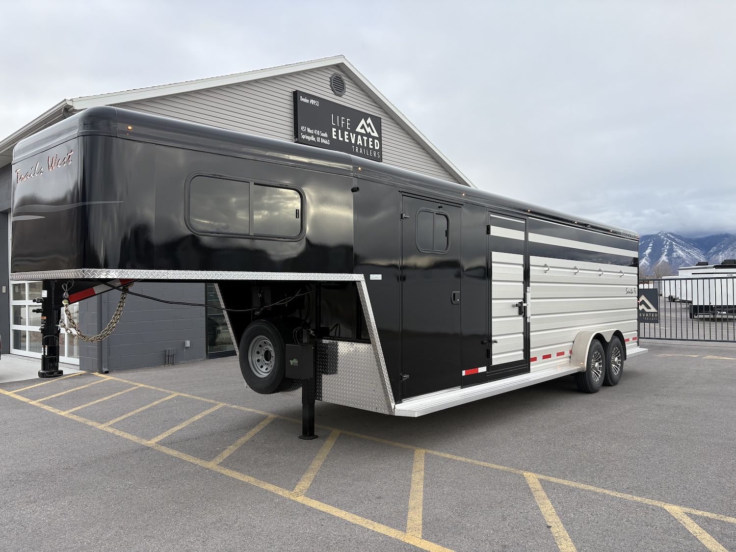 2026 Trails West Santa Fe 24' GN Super Tack