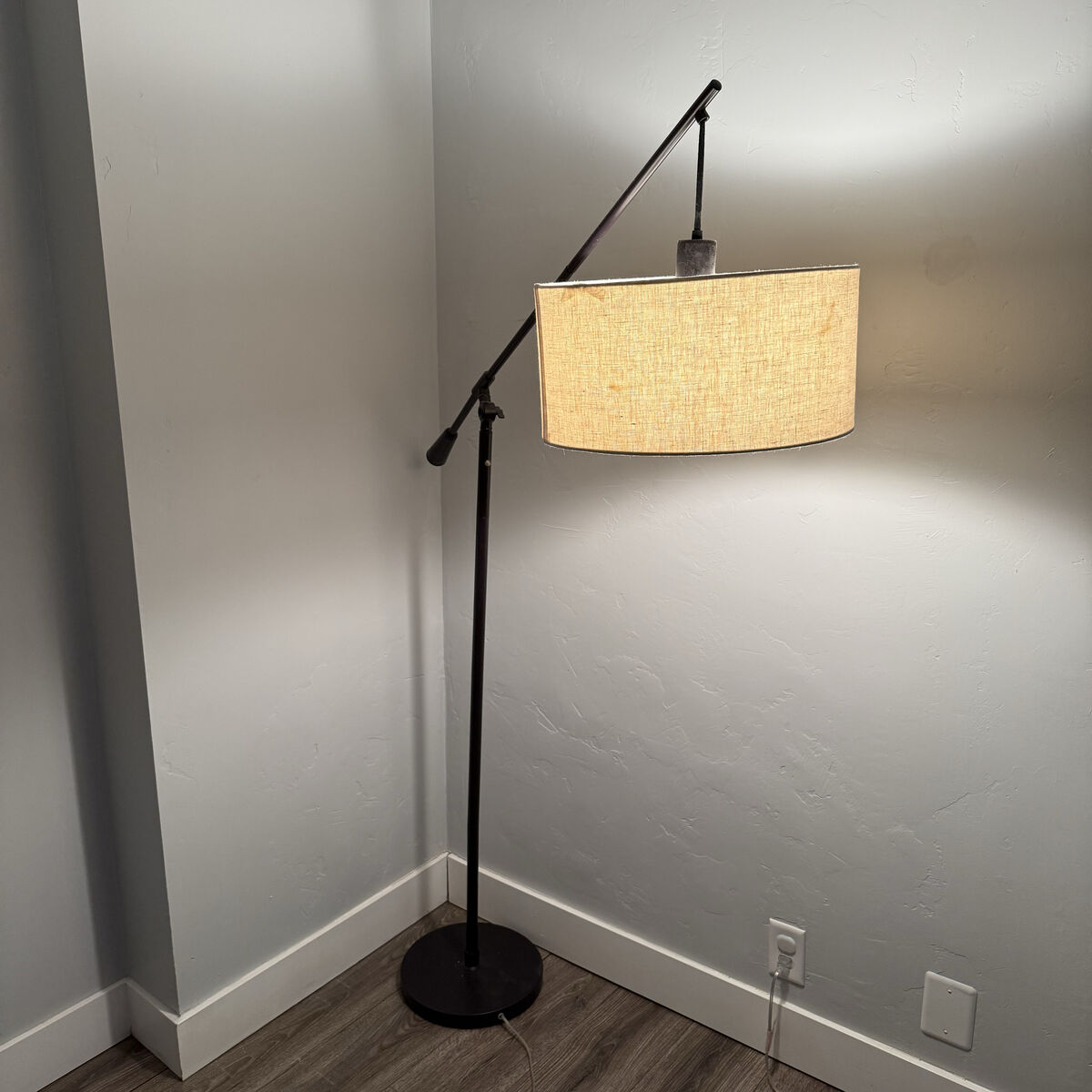 Stand Up Lamp