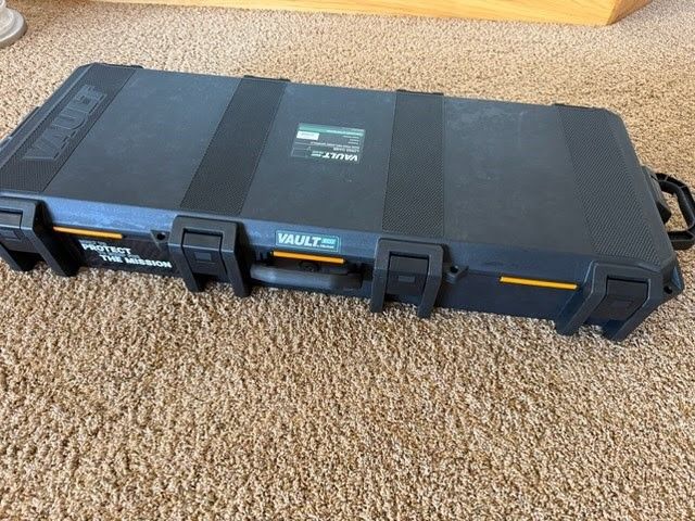 Pelican Vault v730 Rifle Case