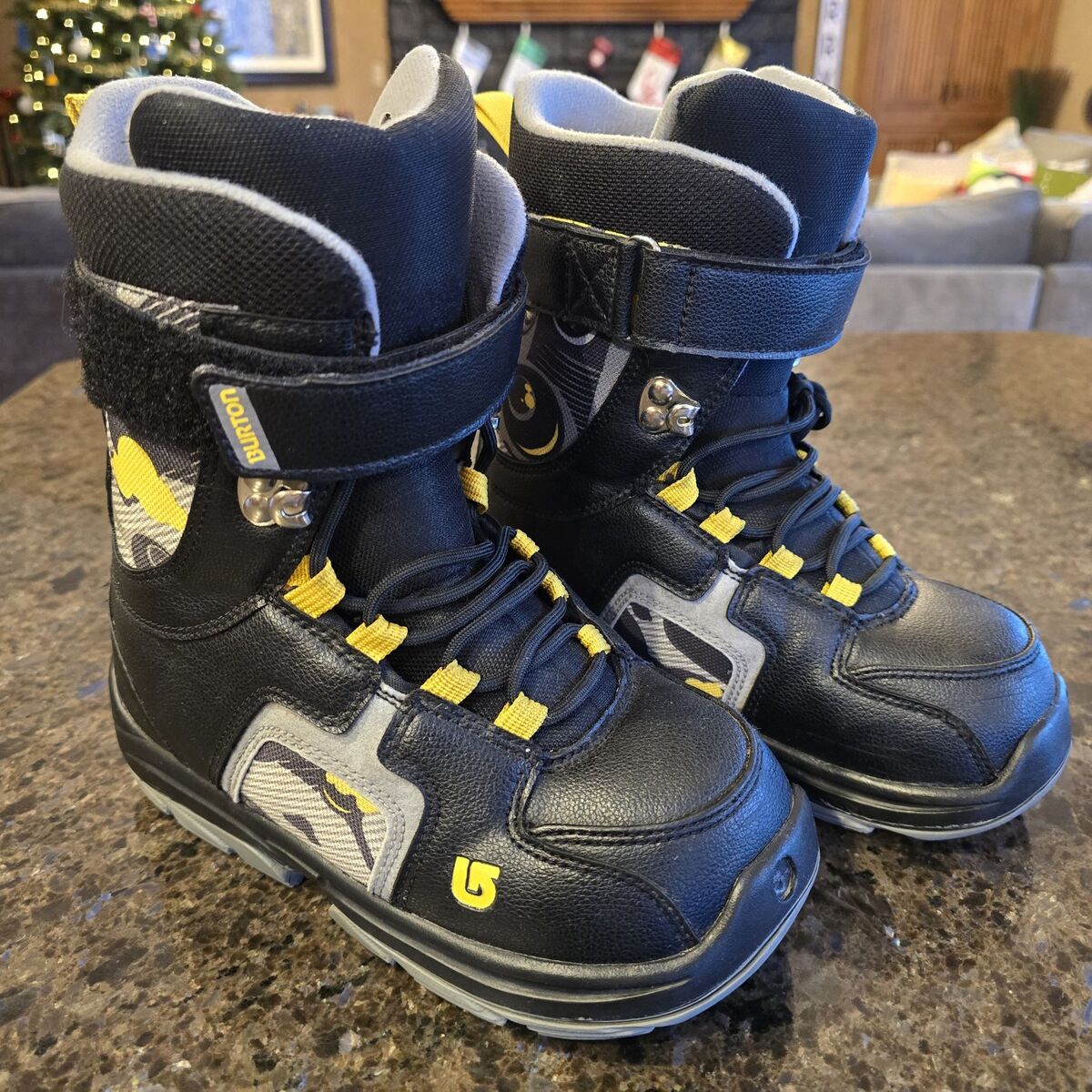 Boys Kids Girls Burton Snowboard Boots Size 6 Sz