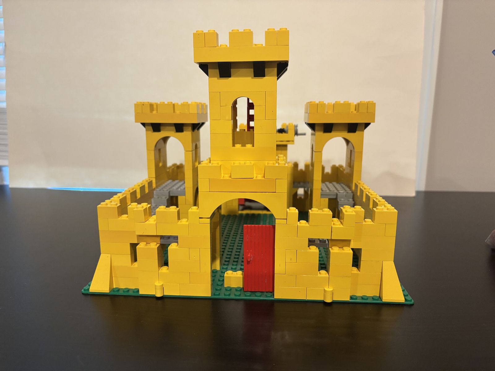 Main image 5