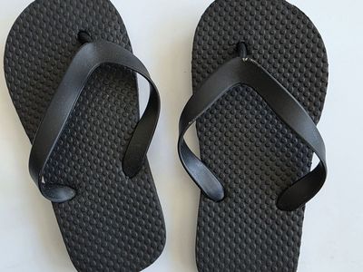 Kids flip-flops size 11-12