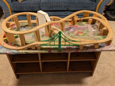 Kids train table