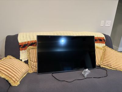 VIZIO 43-inch Smart LED TV - Black, Used