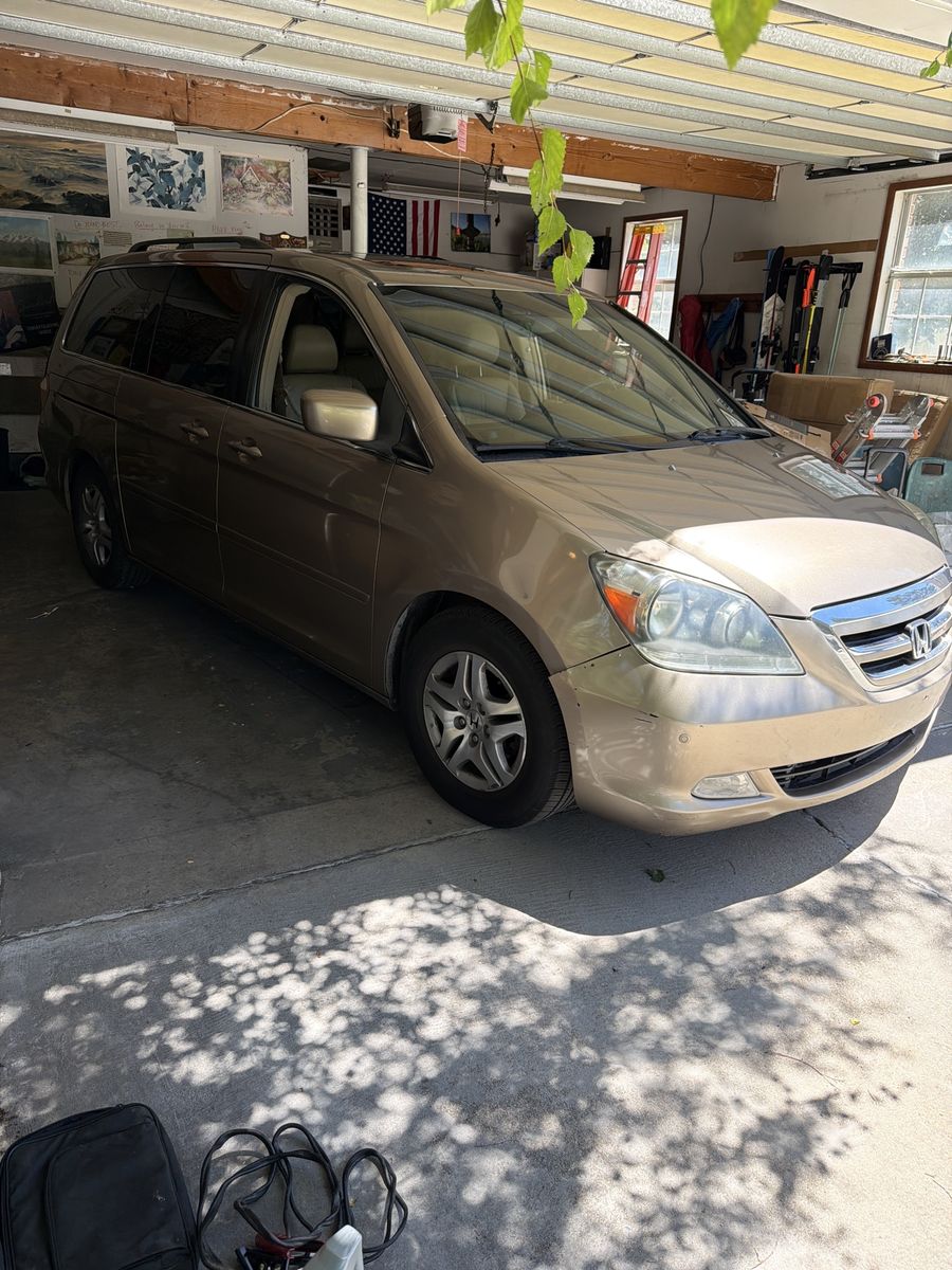 2005 Honda Odyssey 
