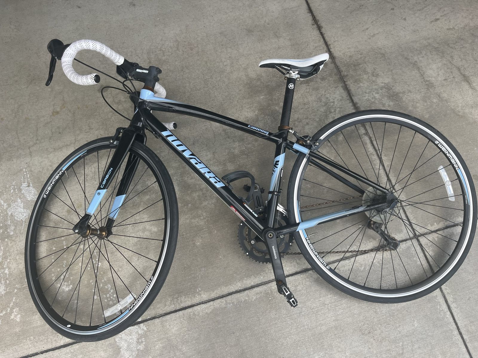 Novara carema road bike size small frame 15” carbo