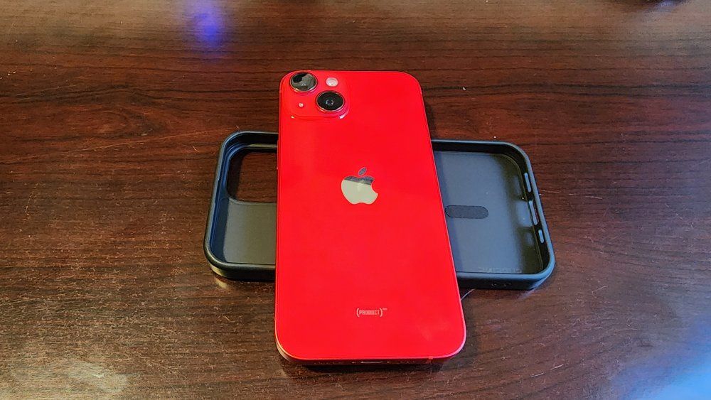 Perfect Condition Apple iPhone 14 RED with MagSafe Protective Case - Cover