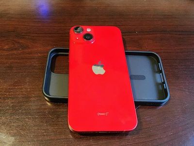 Perfect Condition Apple iPhone 14 RED with MagSafe Protective Case - Cover