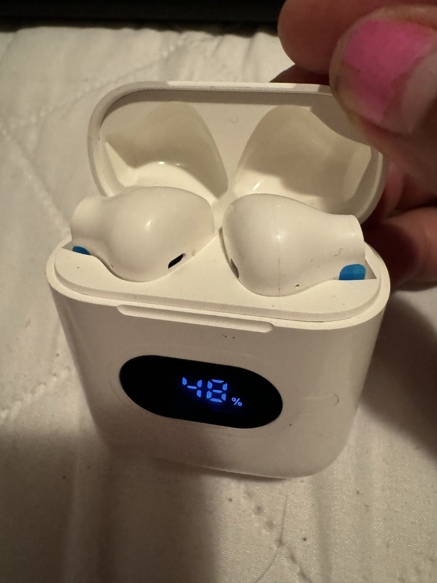 Generic Wireless Earbuds with Digital Display Charging Case