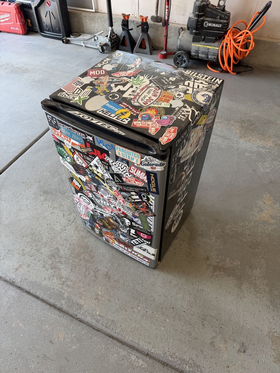 Mini fridge