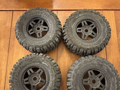 E revo wheels and tires