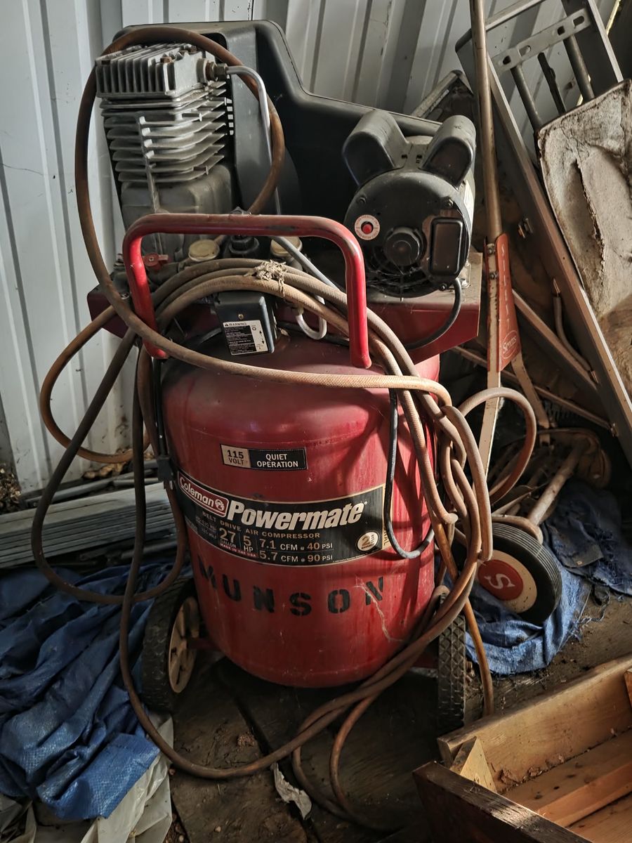 Coleman Powermate 27 Gallon 5 HP Belt Drive Air Compressor
