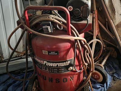 Coleman Powermate 27 Gallon 5 HP Belt Drive Air Compressor