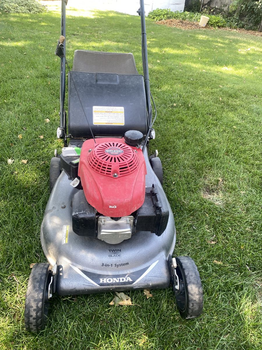 Honda 3-in-1 System Twin Blade Gas-Powered Push Lawn Mower - Easy Start