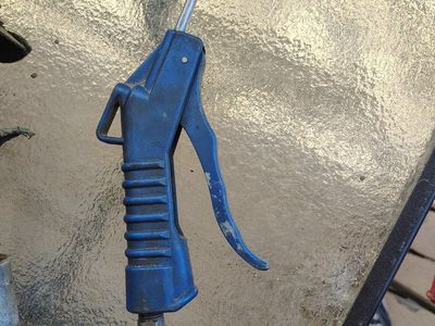 Blue Air Blow Gun with Angled Nozzle and Quick-Connect Fitting