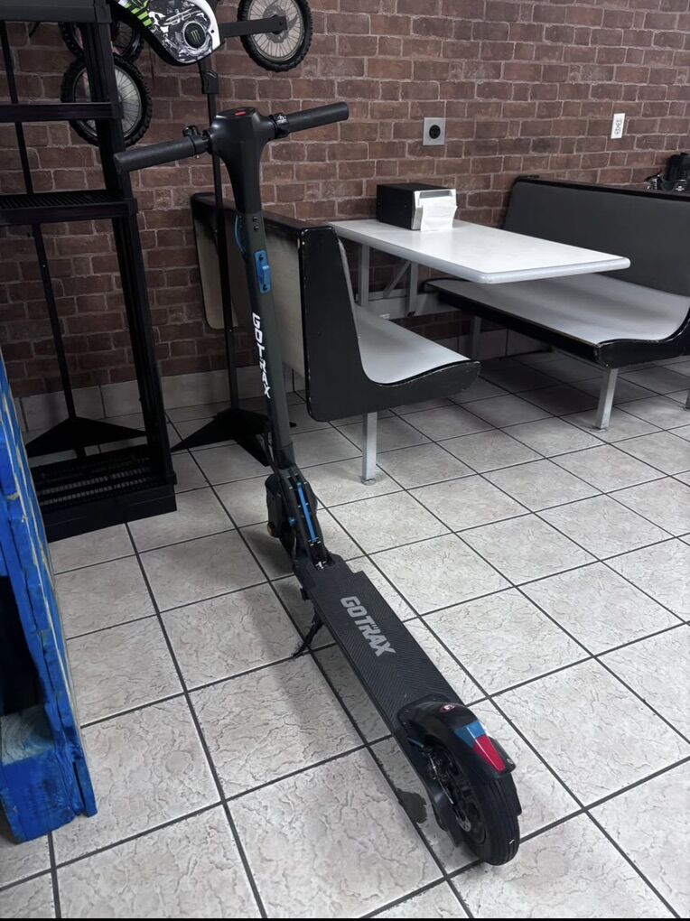 GOTRAX G4 ELECTRIC SCOOTER