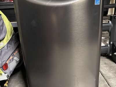 Danby fridge 4.4 cu ft