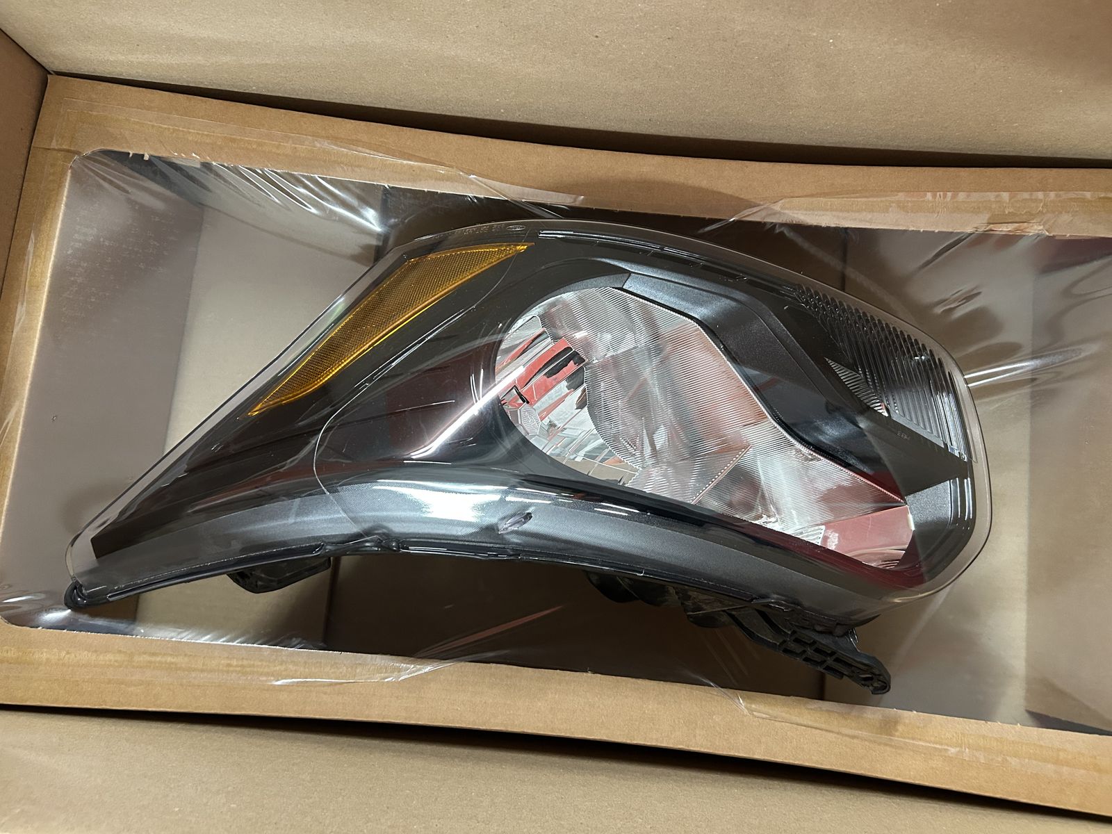 15-20 Ford Transit LT Headlight