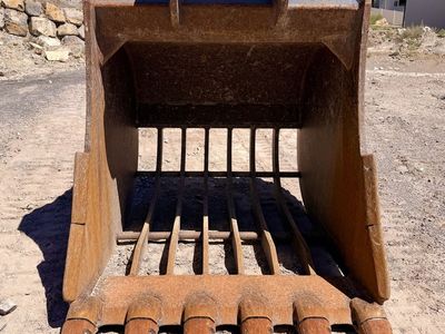 Excavator Skeleton Bucket