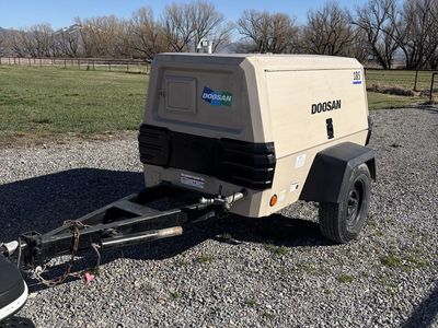 2015 Doosan P 185 CFM Towable Air Compressor