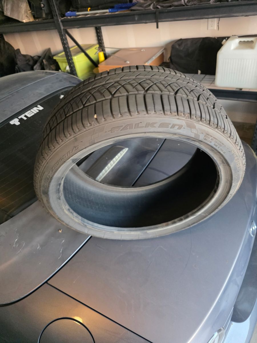 205/45r17 tire