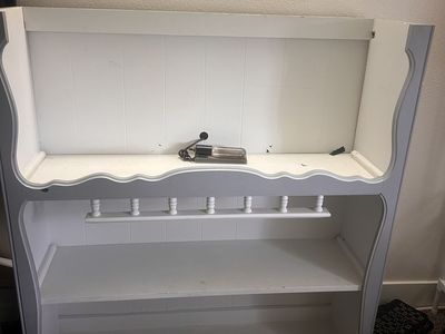 Free bookshelf with light