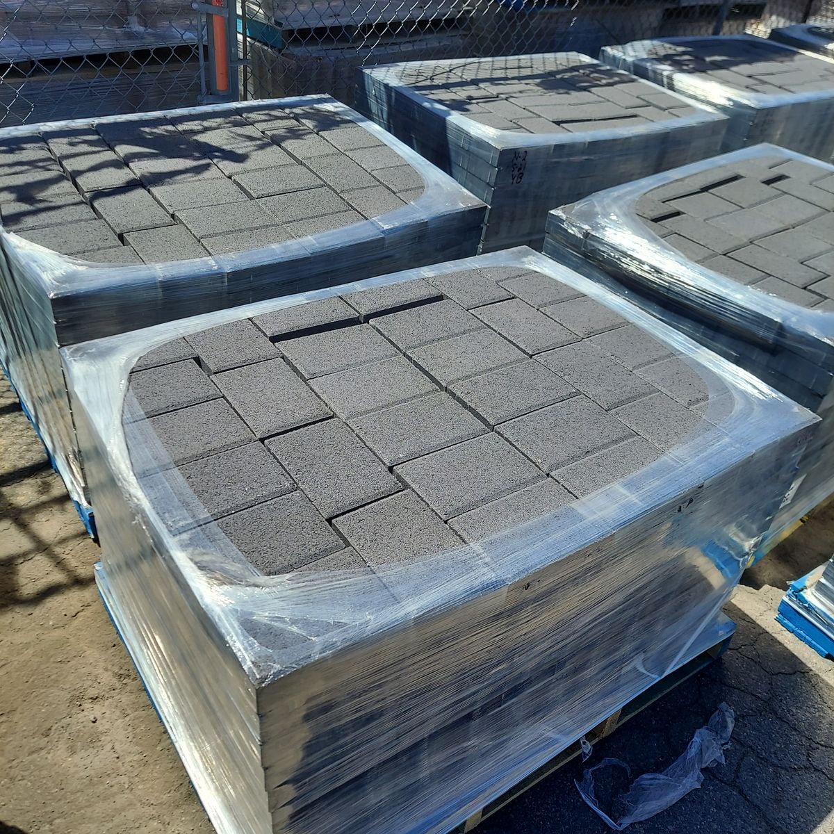 BLACK 6x9 PAVERS