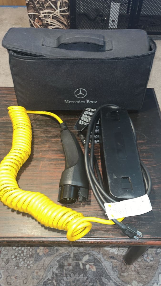 Mercedes EV Charger Plug In OEM.