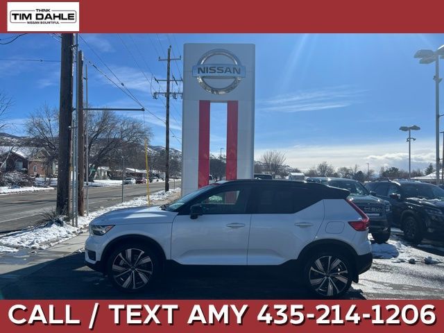 2022 Volvo XC40 Recharge Twin Ultimate