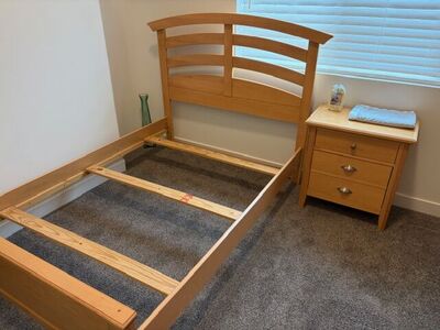 Kids/Youth Bedroom Set, Full bed frame, Big dresser, Nightstand, great shape!