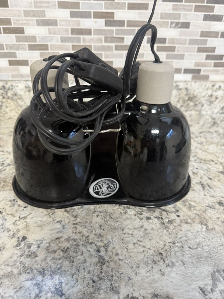 Zoo Med Dual Reptile Heat Lamp Fixture