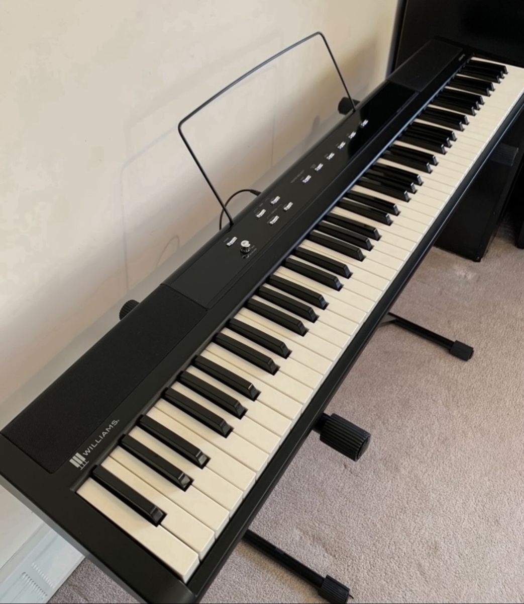 Williams 88 Touch Sensitive Digital Piano