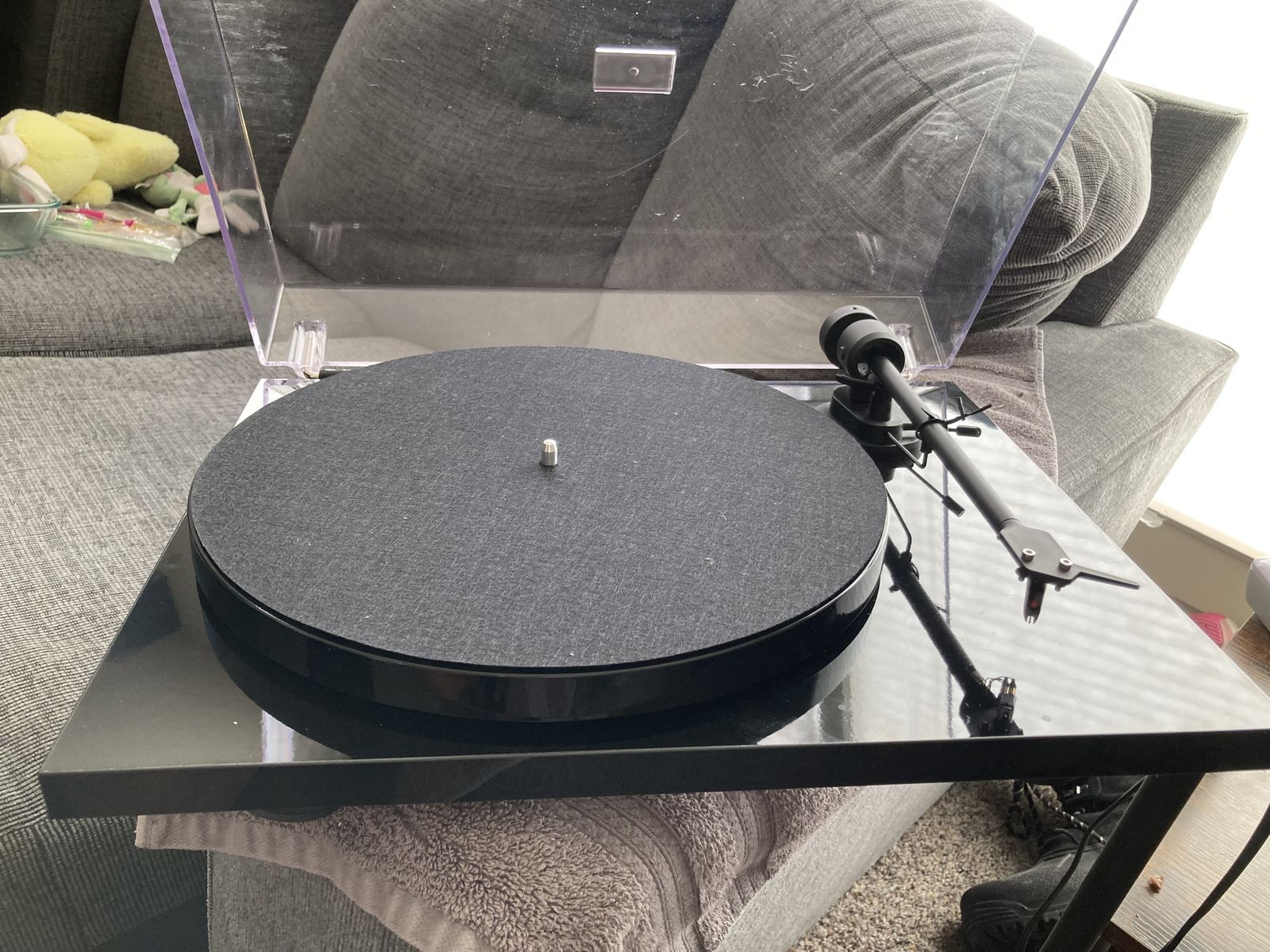 Pro-Ject E1 BT Turntable in Black
