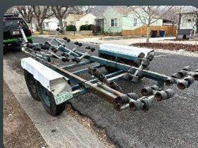 Boat trailer