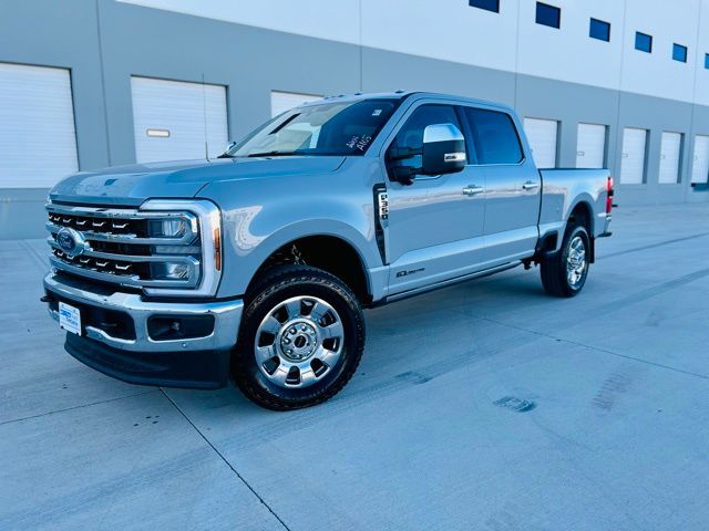 2026 Ford F-350 Super Duty Lariat
