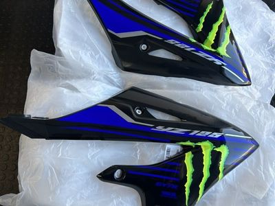 YZ125 Monster Energy OEM Plastic