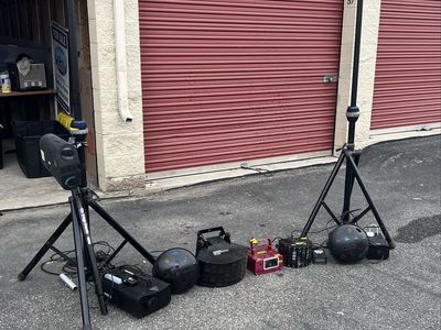DJ Lights Fog Machine Vizio JVC Crown Audio Video Lot