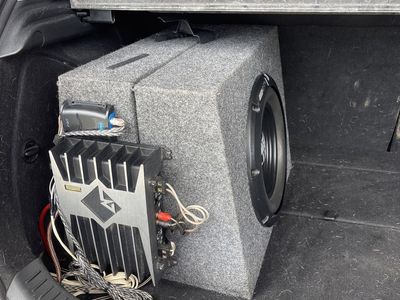 2- 12” Apline subwoofers & Rockford fosgate amp