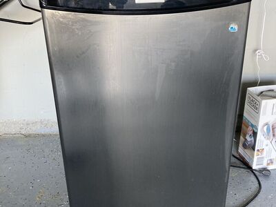 Danby Compact Refrigerator (No Freezer)