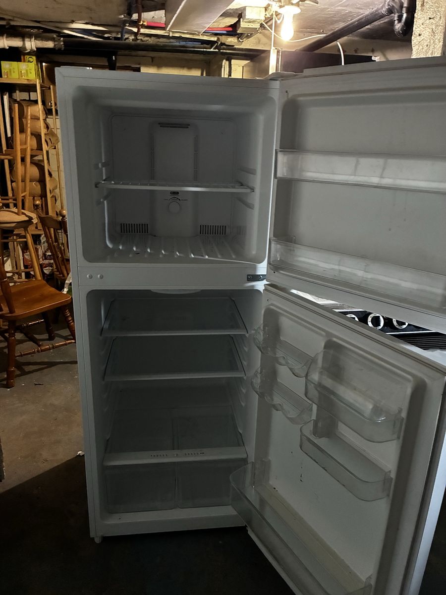 Magic chef small fridge