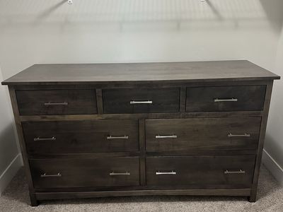 Beautiful dresser - moving need gone