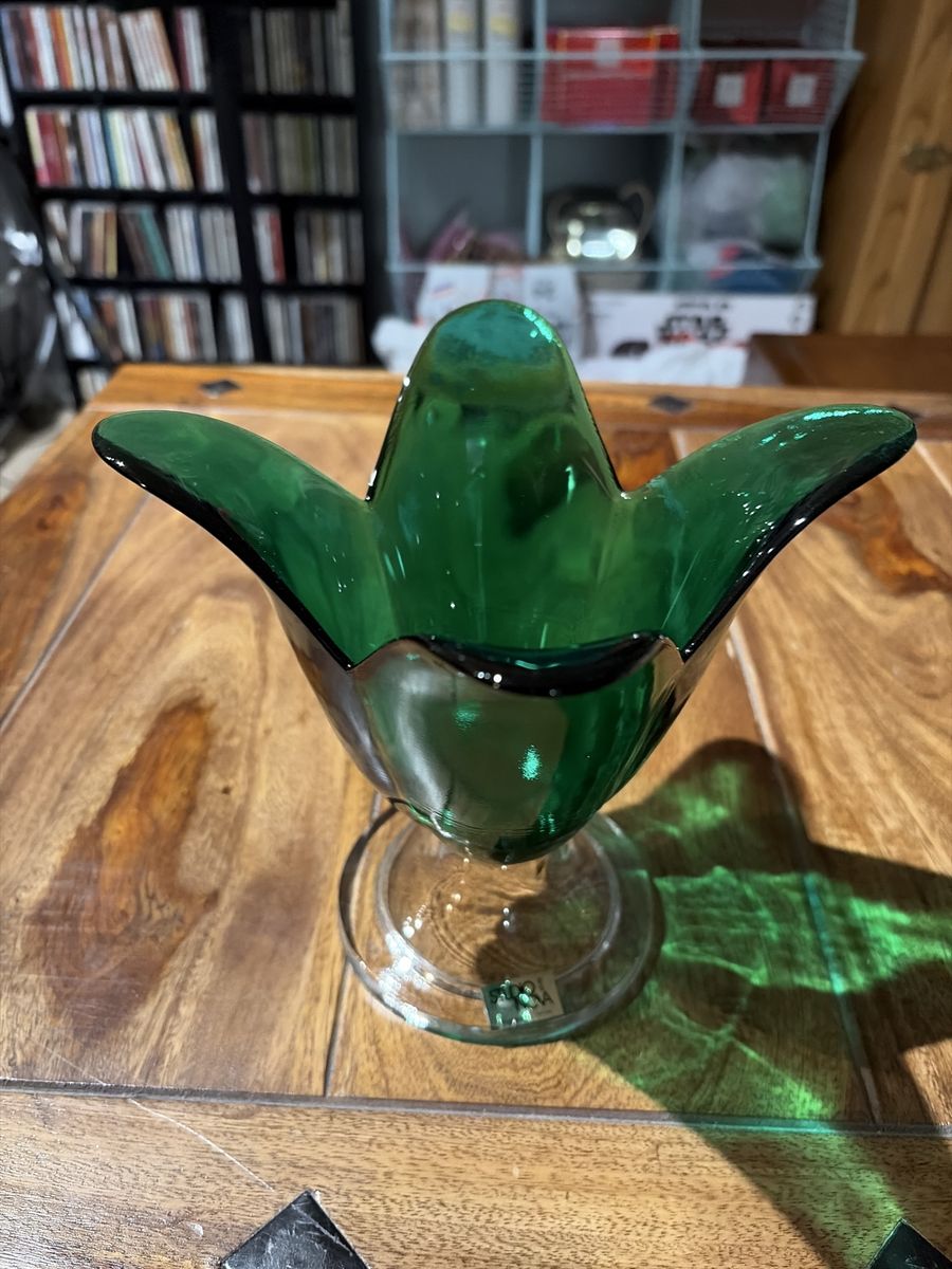 Vintage Green Glass Tulip-Shaped Pedestal Bowl/Vase - Decorative Home Accent