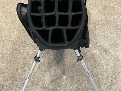 TaylorMade Flextech Crossover Golf Stand Bag - read all