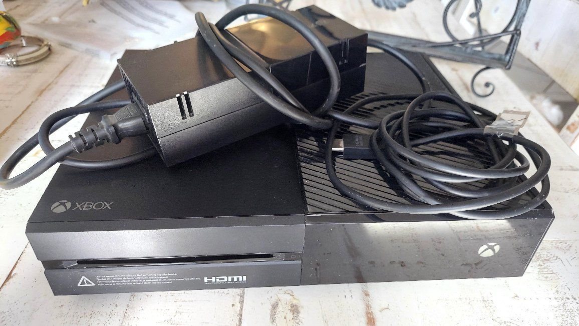 Xbox One with HDMI cord