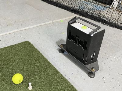 Golf simulator set