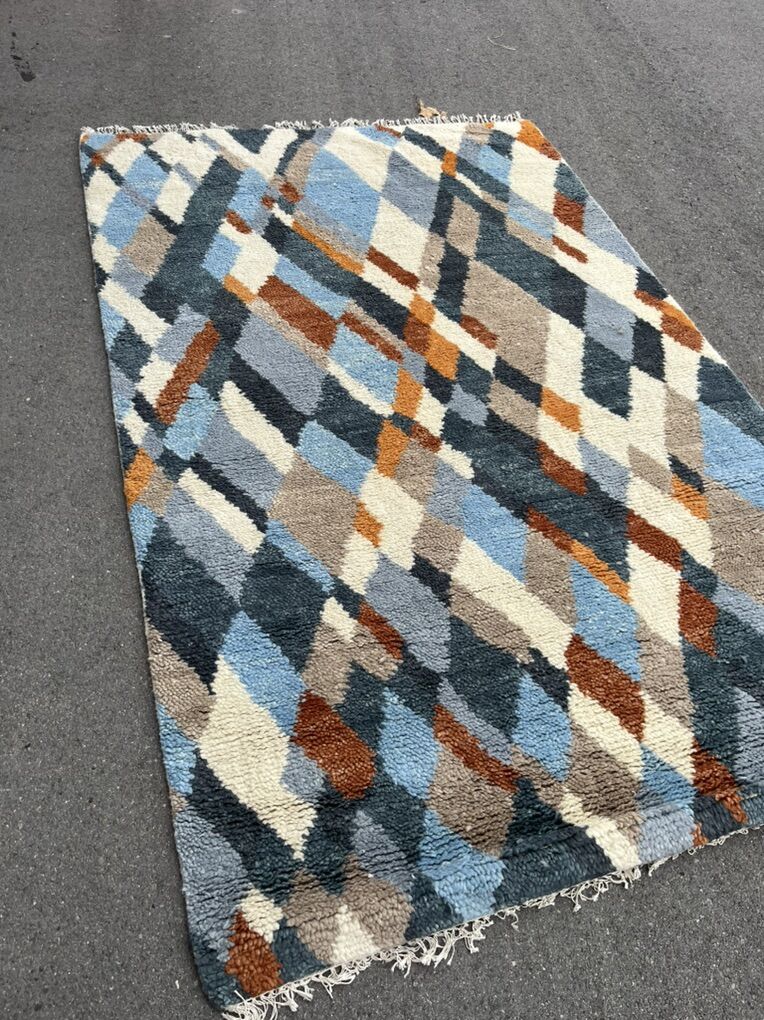 5' x 8' Crate & Barrel Area Rug