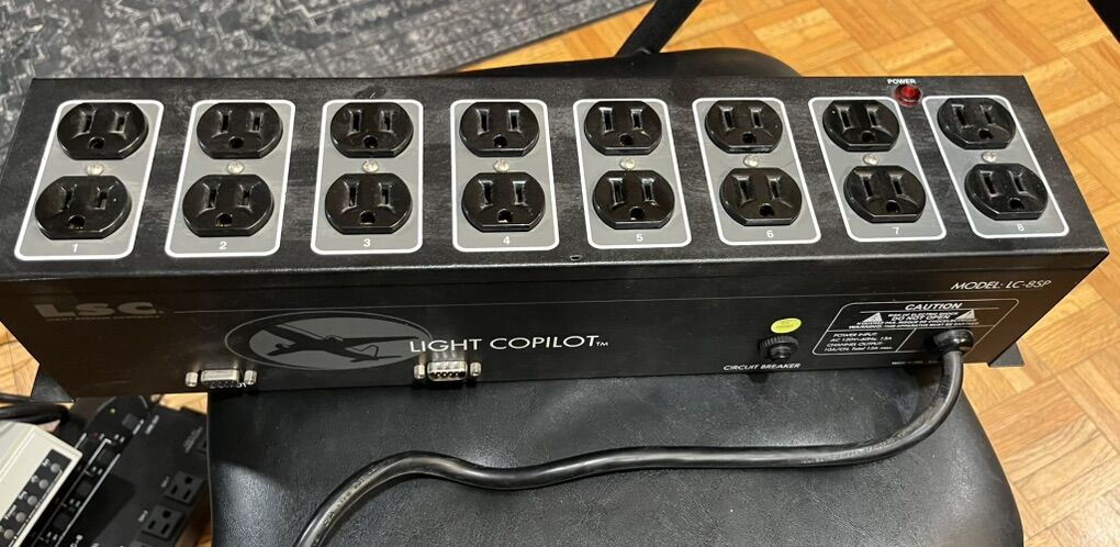 Lsc Light Control Power Pack outlet Hub