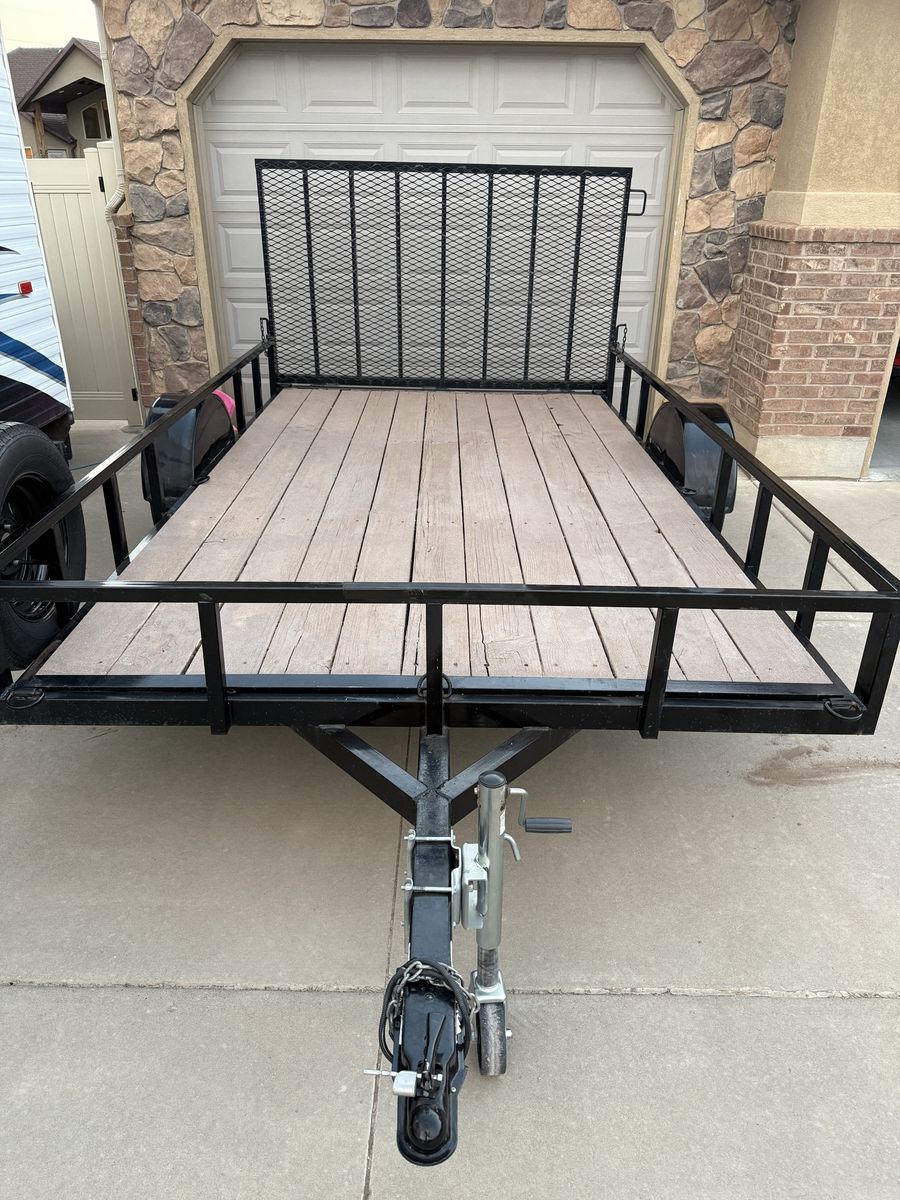 Big Bubba utility trailer 6x12
