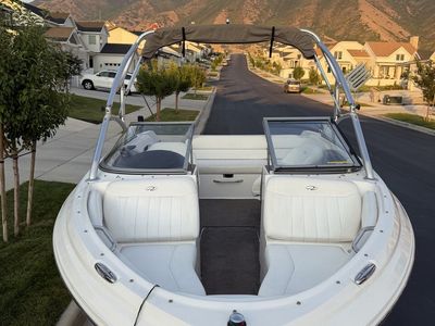 Regal 2000 Bowrider