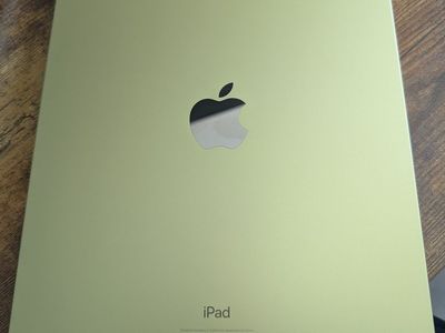 iPad 10th gen wifi+cellular & keyboard case